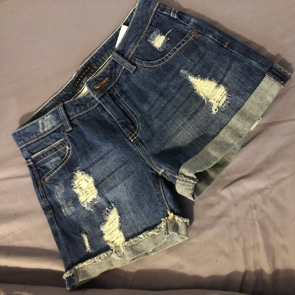 BRAND NEW JEAN SHORTS